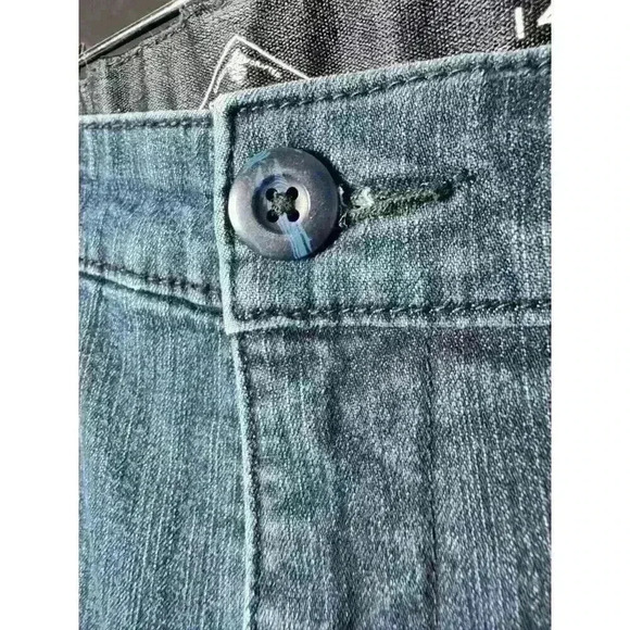 St John's Bay Jeans Women's size 14 Straight Leg High Rise Stretch - Picture 5 of 9